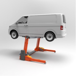 Volkswagen Van T5 angehoben mit Hebebühne FHB3000