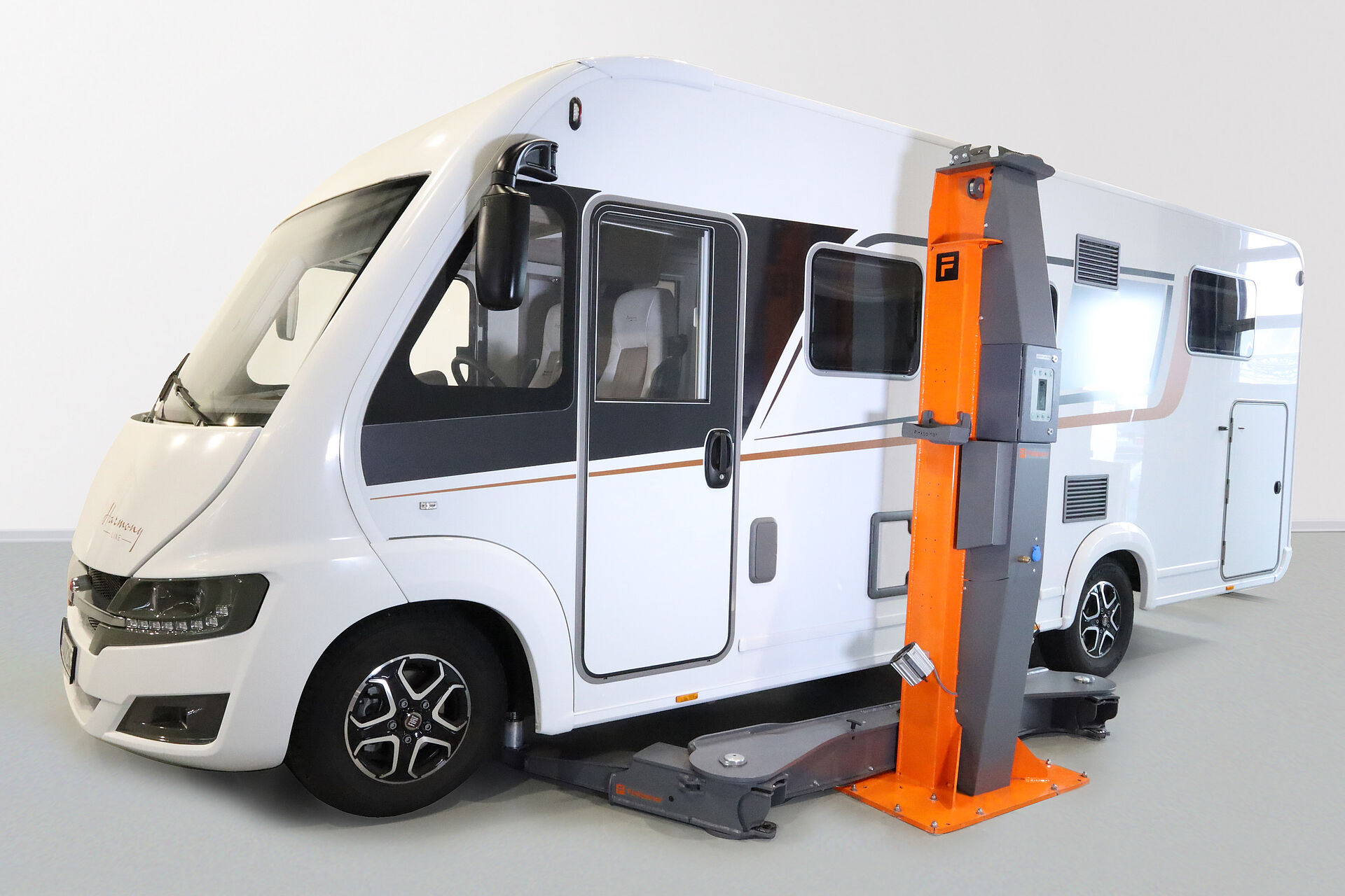 TPL7500 | Stationäre 2-Säulen-Hebebühne für Leicht-Nutzfahrzeuge ...