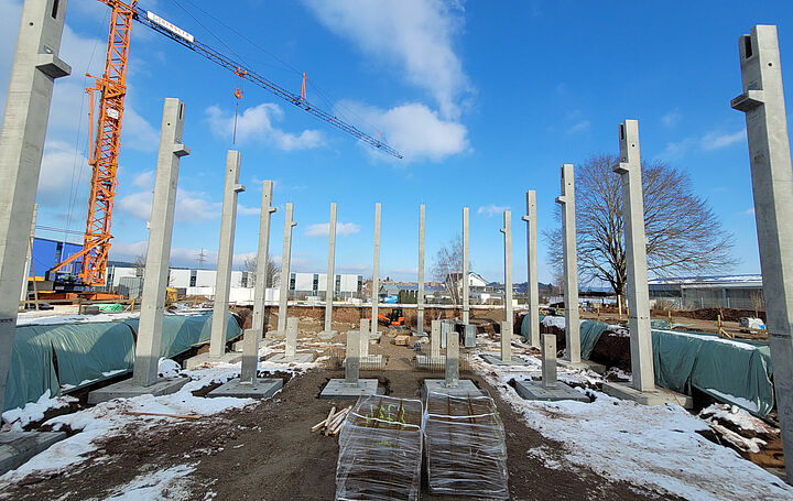 Hallenneubau Fortschritt neue Montagelinie